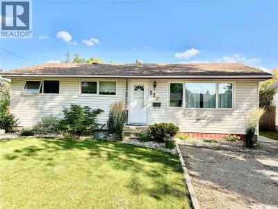 220 6TH STREET, Humboldt, Saskatchewan S0K 2A0, Canada