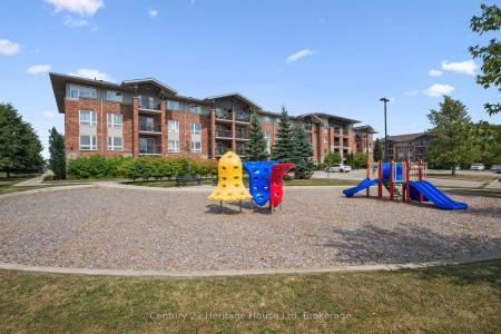 60 LYNNMORE STREET, Guelph, Ontario N1L 0J8, Canada