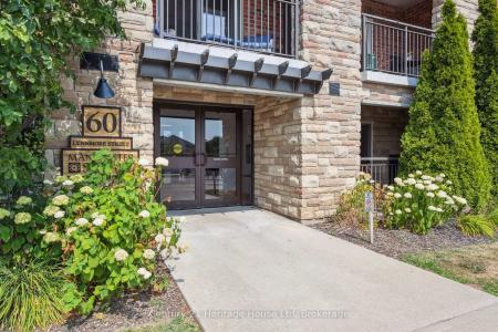 60 LYNNMORE STREET, Guelph, Ontario N1L 0J8, Canada