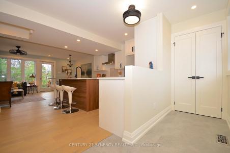 660 HOCHELAGA STREET, Overbrook - Castleheights And Area, Ontario K1K 2E9, CANADÁ