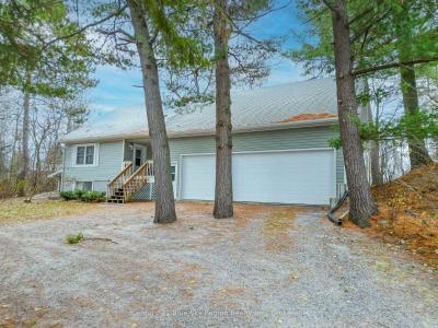 10 TORONTO STREET, Callander, Ontario P0H 1H0, Canada