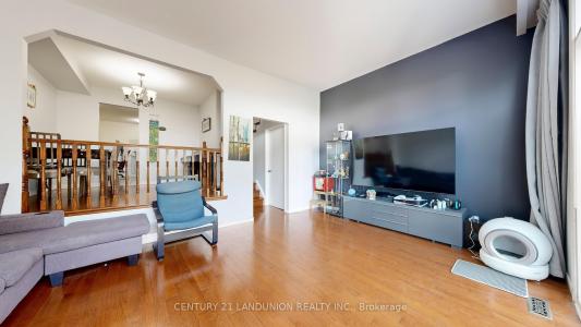 132 SILVER SPRINGS BOULEVARD, Toronto, Ontario M1V 1N1, Canada