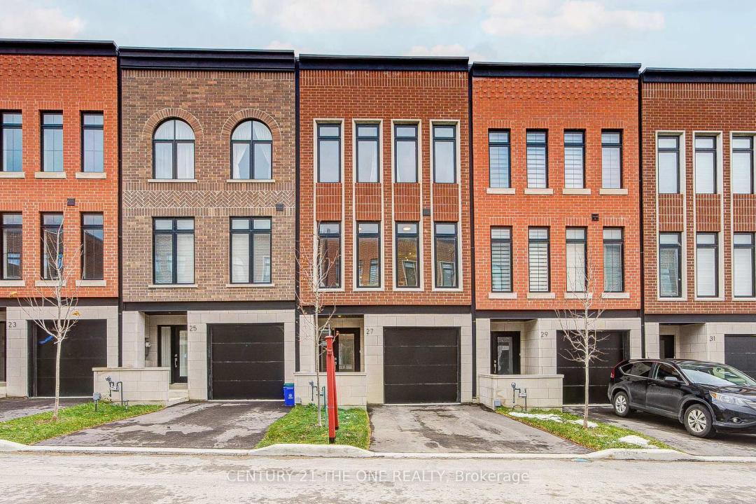 27 CHESTNUT COURT, Aurora, أونتاريو L4G 7C4, كندا