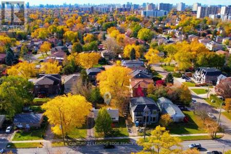 2728 KENNEDY ROAD, Toronto (l'amoreaux), Ontario M1T 3H9, Kanada