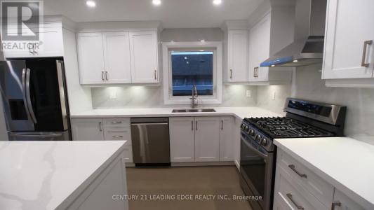 97 LOWCREST BOULEVARD, Toronto (tam O'shanter-sullivan), Ontario M1T 1K7, Canada