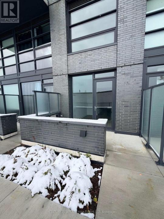 1614 CHARLES STREET, Whitby (port Whitby), Ontario L1N 0P5, Canadá