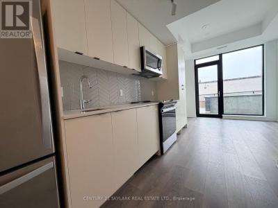 1614 CHARLES STREET, Whitby (port Whitby), Ontario L1N 0P5, Canadá