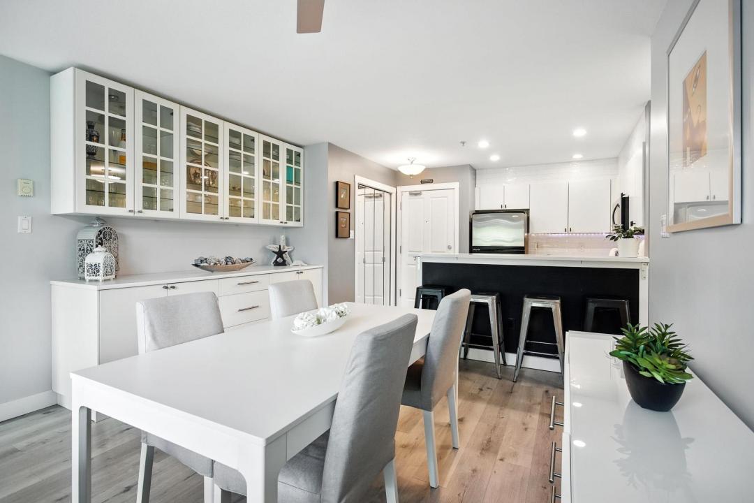 225 NEWPORT DRIVE, Port Moody, British Columbia V3H 5H1, Canada