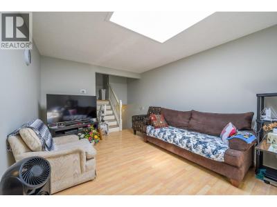 1144 PEMBROKE AVENUE, Kamloops, Britisch-Kolumbien V2B 7W6, Kanada