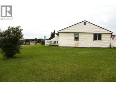 900 CORNWALL CRESCENT, Dawson Creek, 브리티시 컬럼비아주 V1G 1N9, 캐나다