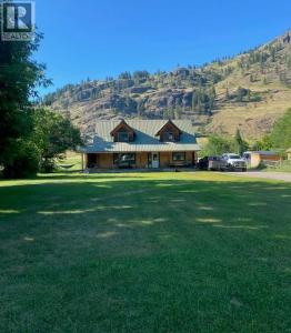 937 THIRTEENTH AVENUE, Midway, British Columbia V0H 1M0, Canada