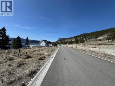 6528 WATERSIDE TRAIL, Merritt, Columbia Britannica V1K 1A0, Canada