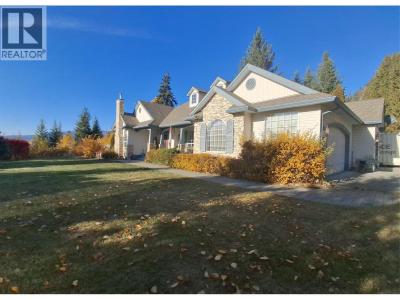 3267 RONCASTLE ROAD, Blind Bay, British Columbia V0E 1H1, Canada