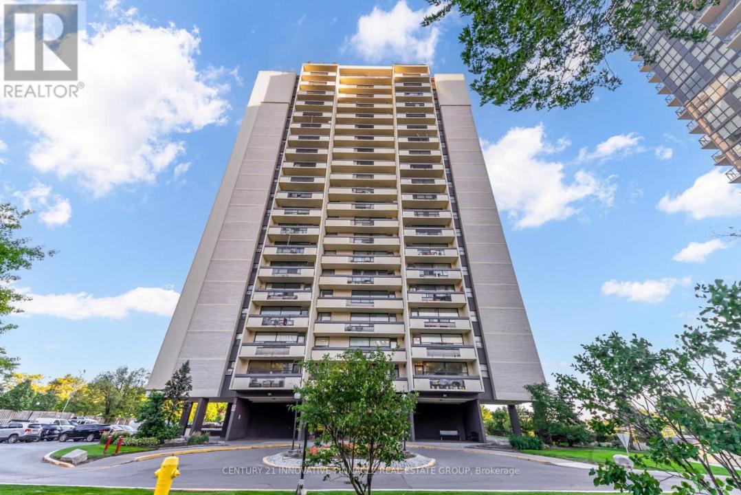 1455 LAWRENCE AVENUE WEST, Toronto (brookhaven-amesbury), Ontario M6L 1B1, Canada