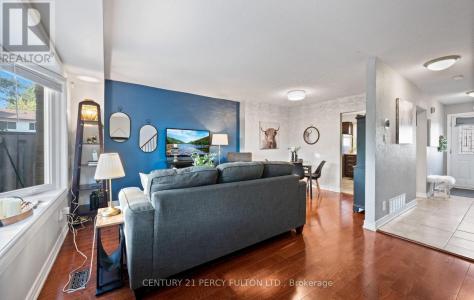 57 GOLDEN APPLEWAY, Toronto (parkwoods-donalda), Ontario M3A 3P2, Canada