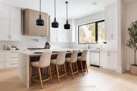 414 BELVENIA ROAD, Burlington, Ontario L7L 2G6, Canada