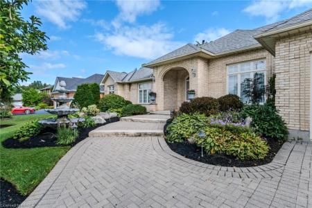 56 ST. ANDREWS DRIVE, Brantford, 온타리오주 N3T 6H3, 캐나다