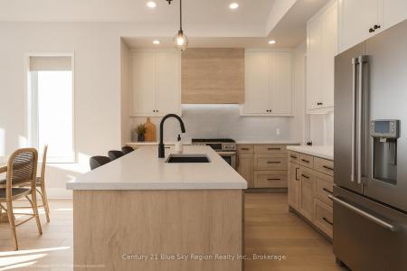 34 KENRETA DRIVE, North Bay, Ontario P1C 0A5, Canada