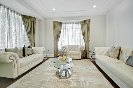 3298 LIPTAY AVENUE, Oakville, Ontario L6M 0N1, CANADÁ