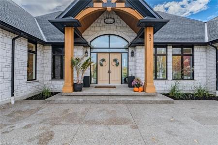 32 SUNNINGHILL DRIVE, Port Dover, 安大略省 N0A 1N6, 加拿大