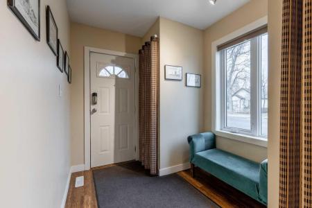 915 7 STREET N, Lethbridge, ألبرتا T1H 1Y8, كندا 