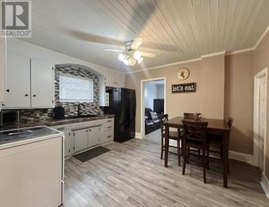 1115 SECOND STREET EAST, Fort Frances, 安大略省 P9A 1P3, 加拿大