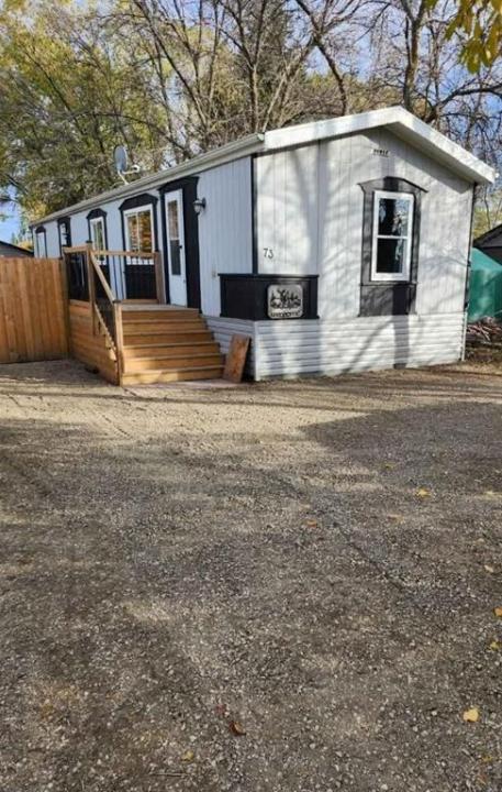 73 BARON BAY, Carberry, Manitoba R0K 0H0, Canada