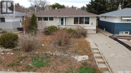 1445 WINNIE STREET, Swift Current, Saskatchewan S9H 1R2, Kanada