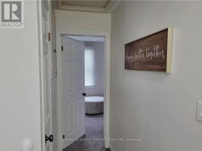 8166 PADDOCK TRAIL DRIVE, Niagara Falls (ascot), אונטריו L2H 1X3, קנדה 