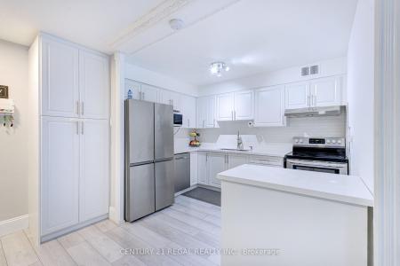 366 THE EAST MALL N/A, Toronto, Ontario M9B 6C6, Canada