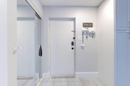 366 THE EAST MALL N/A, Toronto, Ontario M9B 6C6, Canada