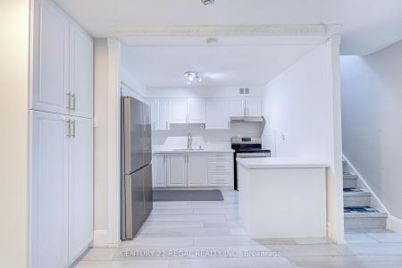 366 THE EAST MALL N/A, Toronto, Ontario M9B 6C6, Canada