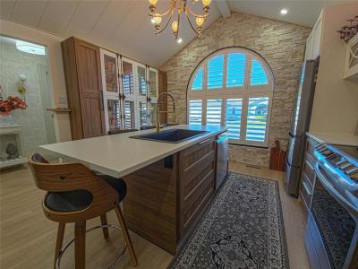 10 CARLTON PLACE, Brandon, Манитоба R7B 3Y1, Канада