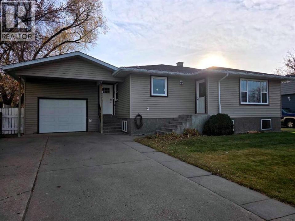 4920 55 AVENUE, Taber, Alberta T1G 1H4, Canada