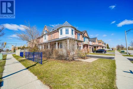 2 OGLEVIE DRIVE, Whitby (pringle Creek), Ontario L1R 2Y4, Kanada