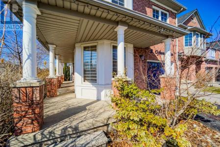 2 OGLEVIE DRIVE, Whitby (pringle Creek), Ontario L1R 2Y4, Kanada