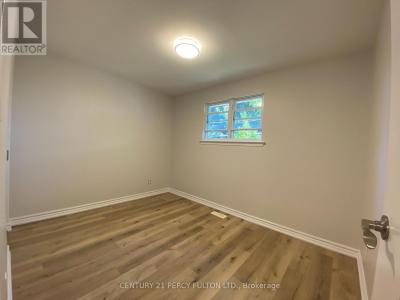 862 LIVERPOOL ROAD, Pickering (bay Ridges), Ontario L1W 1S4, Canada