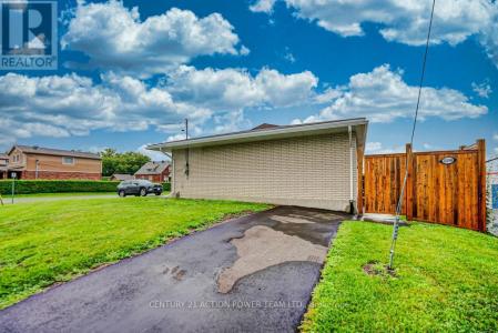 1149 PARISIEN STREET, Ottawa, Ontario K1B 3N3, Canada