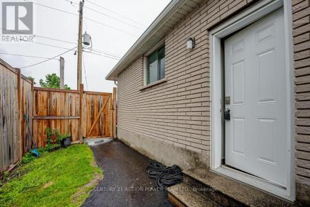 1149 PARISIEN STREET, Ottawa, Ontario K1B 3N3, Canada