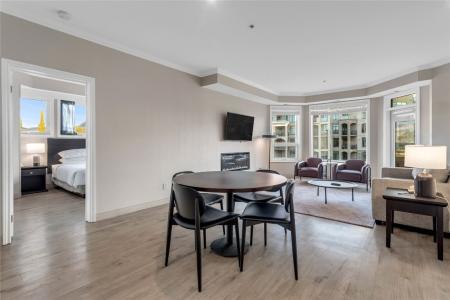 1320 WATER STREET, Kelowna, كولومبيا البريطانية V1Y 9P3, كندا 