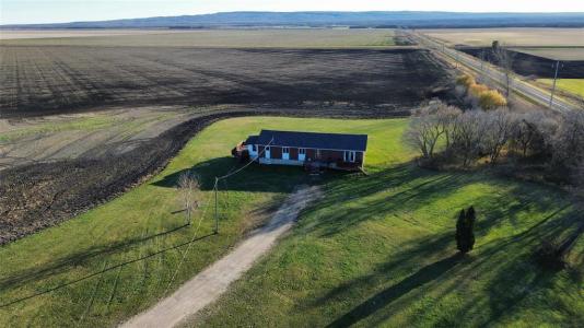 140049 109 ROAD WEST, Dauphin, Manitoba R7N 2V4, Kanada