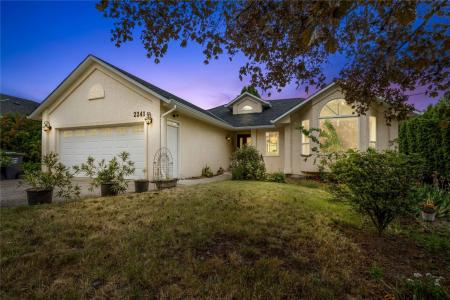 2241 MAJOROS ROAD, West Kelowna, Britanya Kolombiyası V4T 2C2, Kanada
