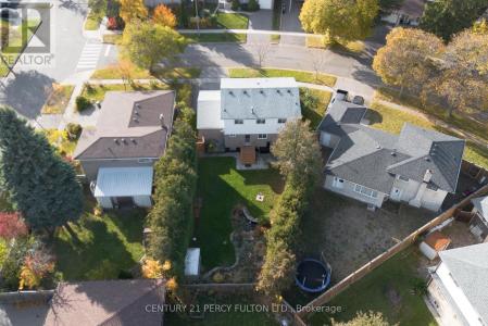 3 GRISELDA CRESCENT, Toronto (woburn), Ontario M1G 3P5, Kanada