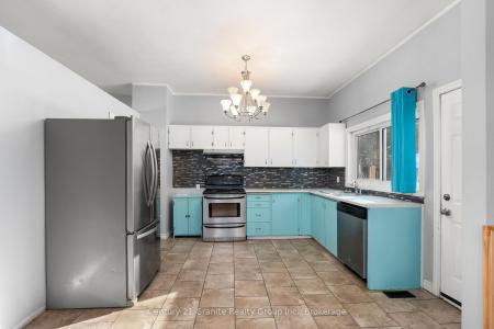 37 MCKAY STREET, Minden Hills, Ontario K0M 2K0, Kanada