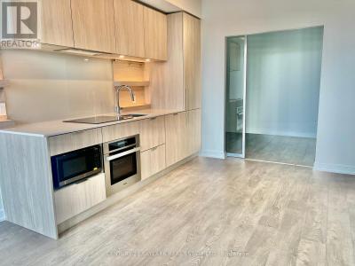 28 ANN STREET, Mississauga (port Credit), Ontario L5G 3E1, Canada