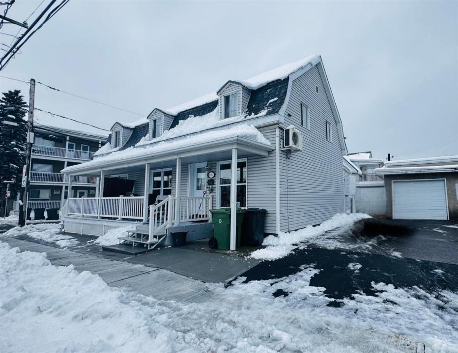 2180-2190  Rue St-Charles, Saint-Hyacinthe, 퀘벡주 J2T 1V4, 캐나다