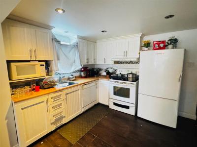 2180-2190  Rue St-Charles, Saint-Hyacinthe, 퀘벡주 J2T 1V4, 캐나다