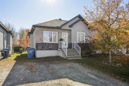 230 Rue du Campagnard, Gatineau (Gatineau), 퀘벡주 J8P 0E3, 캐나다