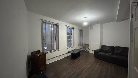 13, Central Parade, HOUNSLOW, Royaume-Uni