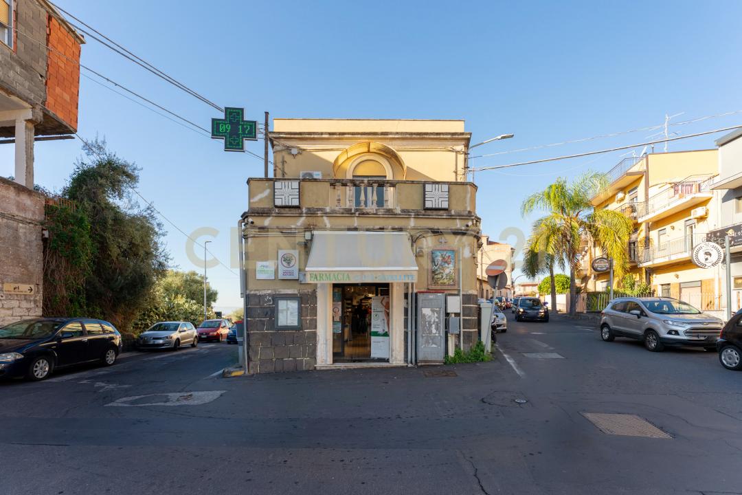 Stradale Cravone, Catania, Sicilia 95127, Italia